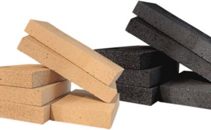 Dalle de chamotte et briques : construction robuste d'appareils de chauffage.